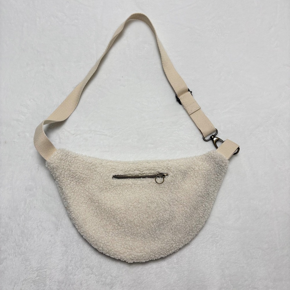 Minimalist Teddy Fleece Fanny Pack Slouchy Crescent Crossbody Bag Neutral‎ - Picture 3 of 9